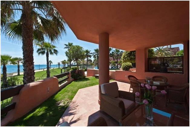 Apartment on the Beach walk