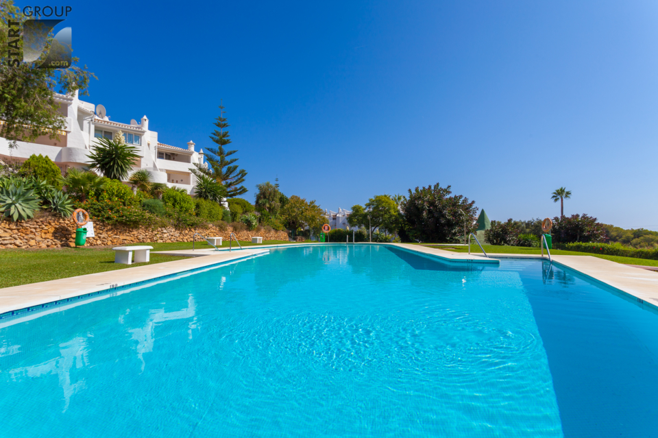 lägenhet till salu jardines de calahonda