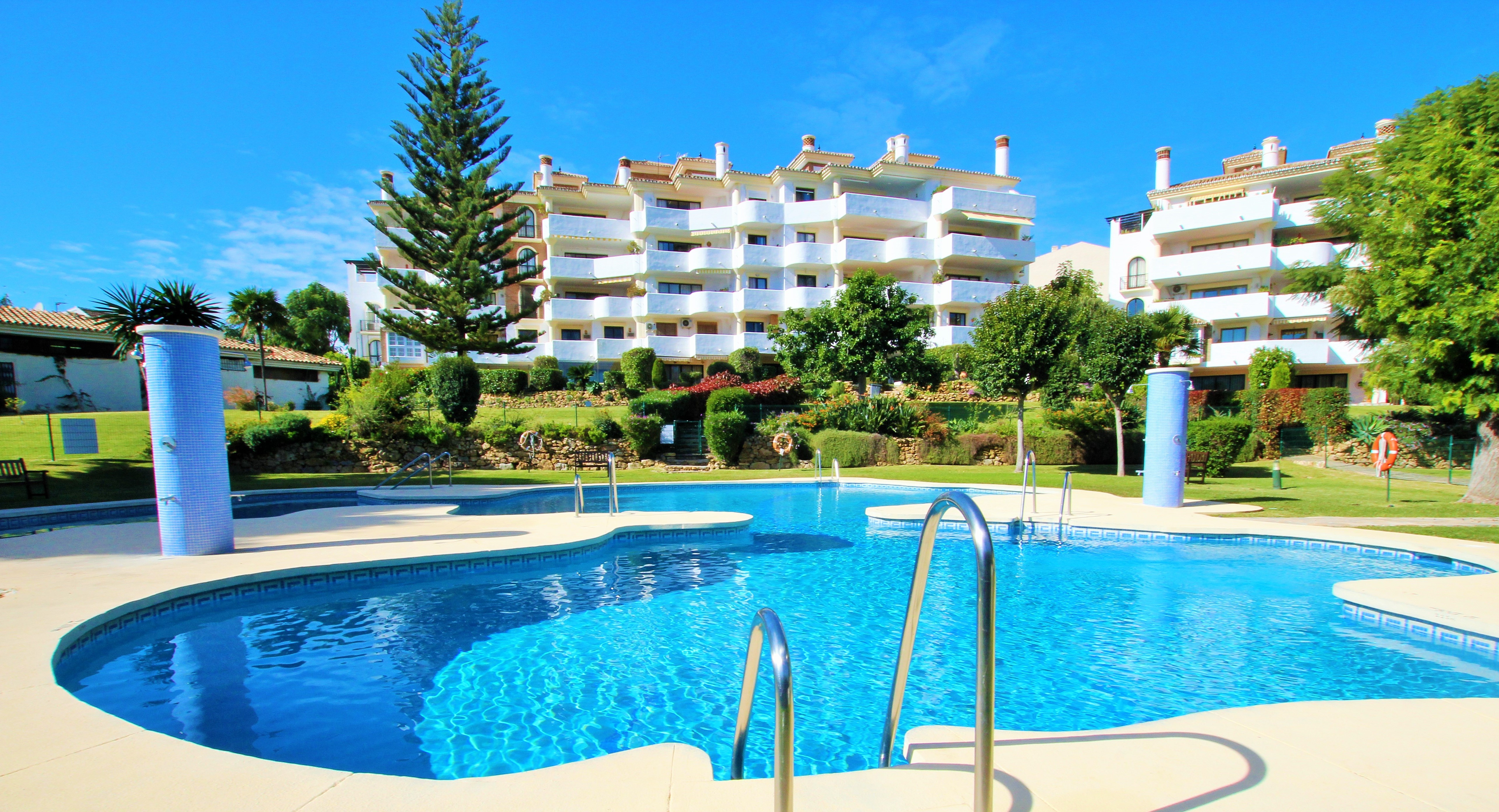 la siesta 1 calahonda apartments for sale