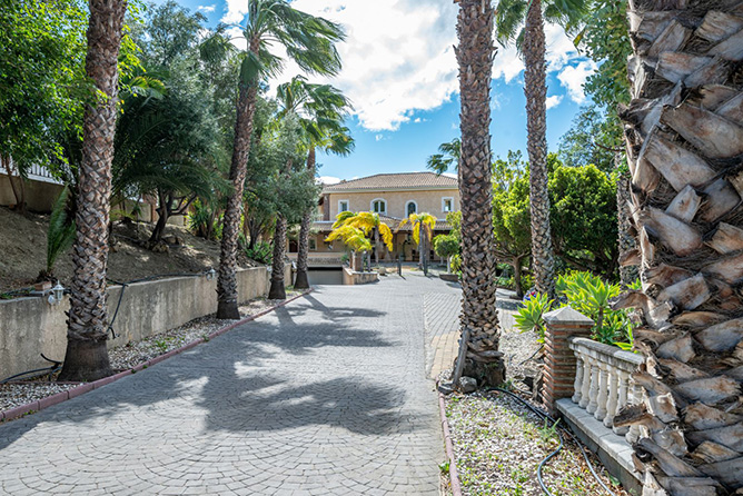 Villa till salu i Benalmádena